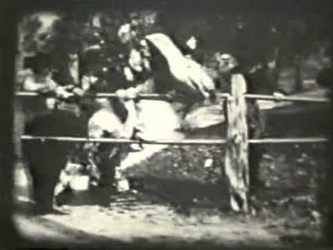 Meet Me at the Fountain fragman