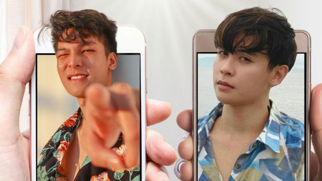 Clik Clak Clok backdrop