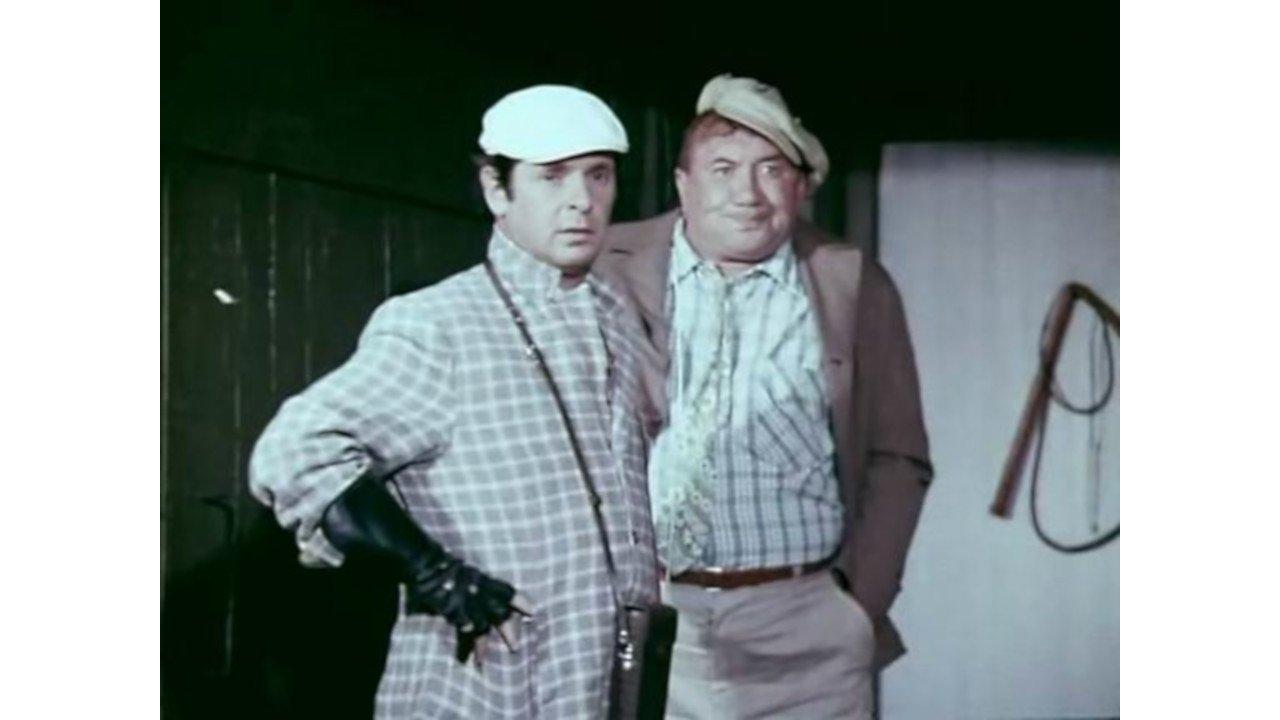 The New Adventures of Doni and Mikki backdrop