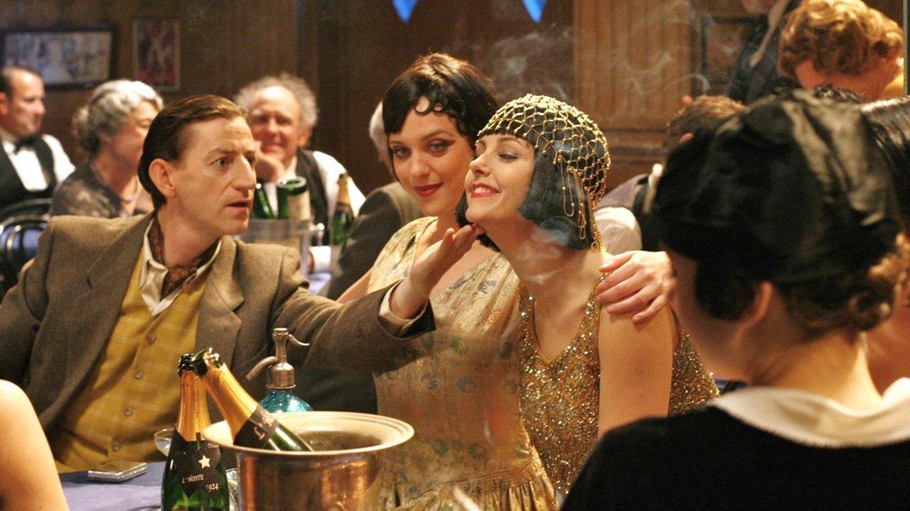 Chat bleu, chat noir backdrop