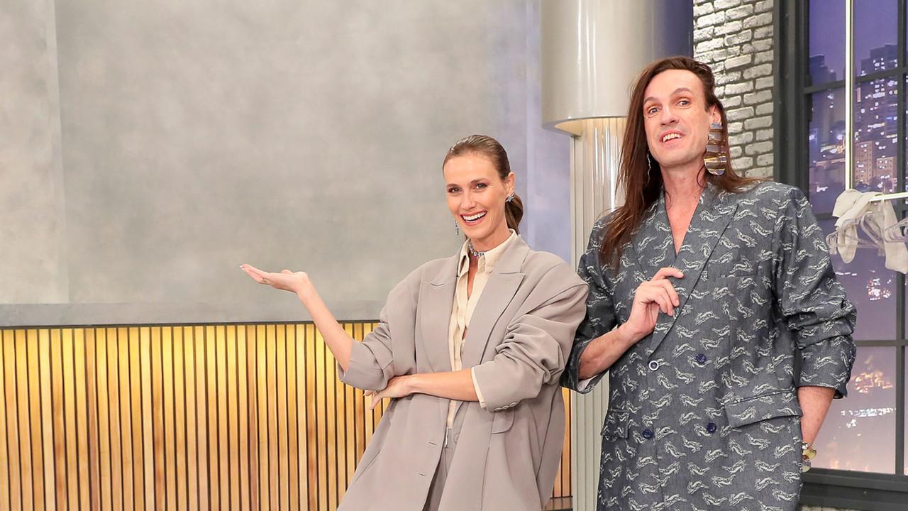 Esquadrão da Moda backdrop