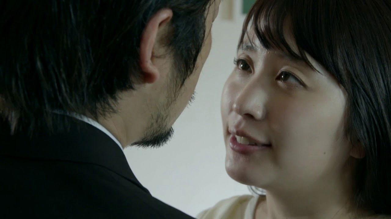 Wakazuma triangle: Gyutto shimeru backdrop