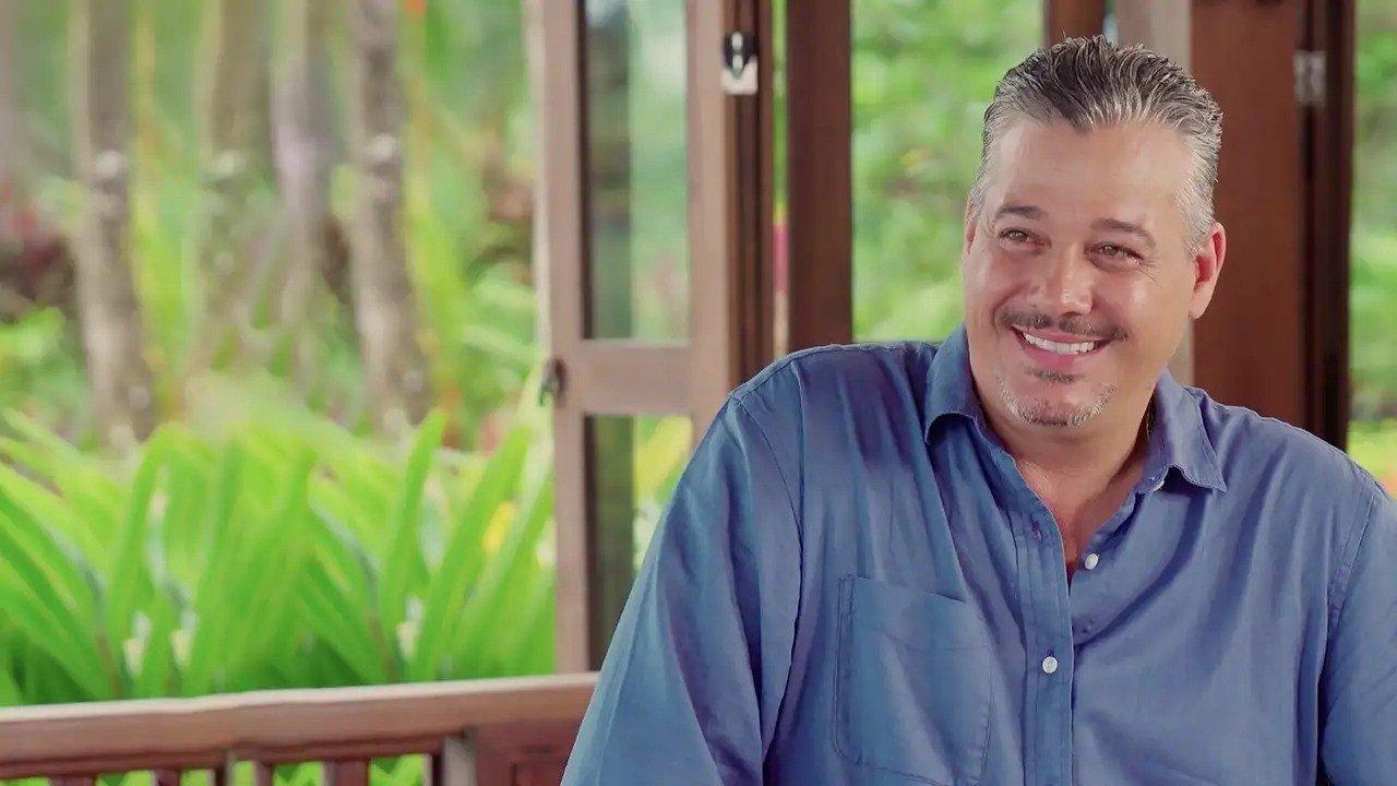 Deal or No Deal Island After Show with Boston Rob backdrop