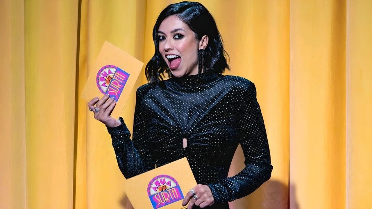 Atua ou Surta backdrop