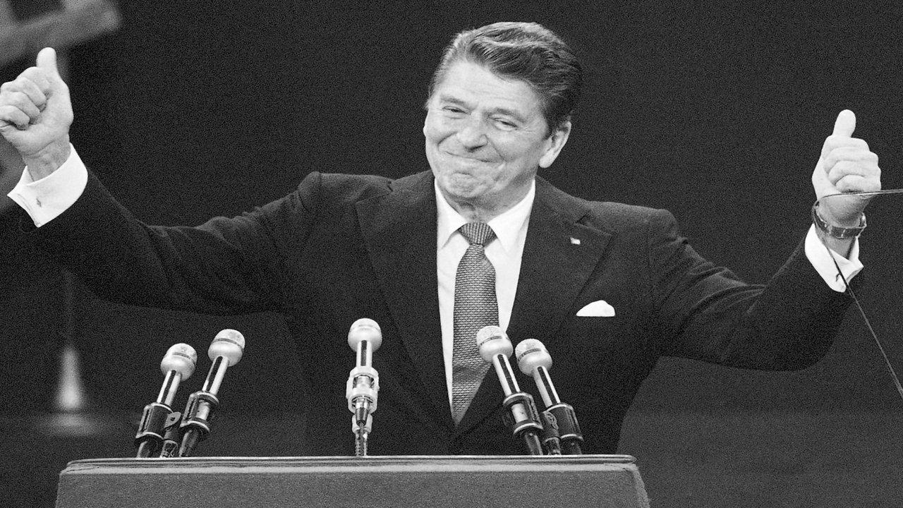 Ronald Reagan, un président sur mesure backdrop