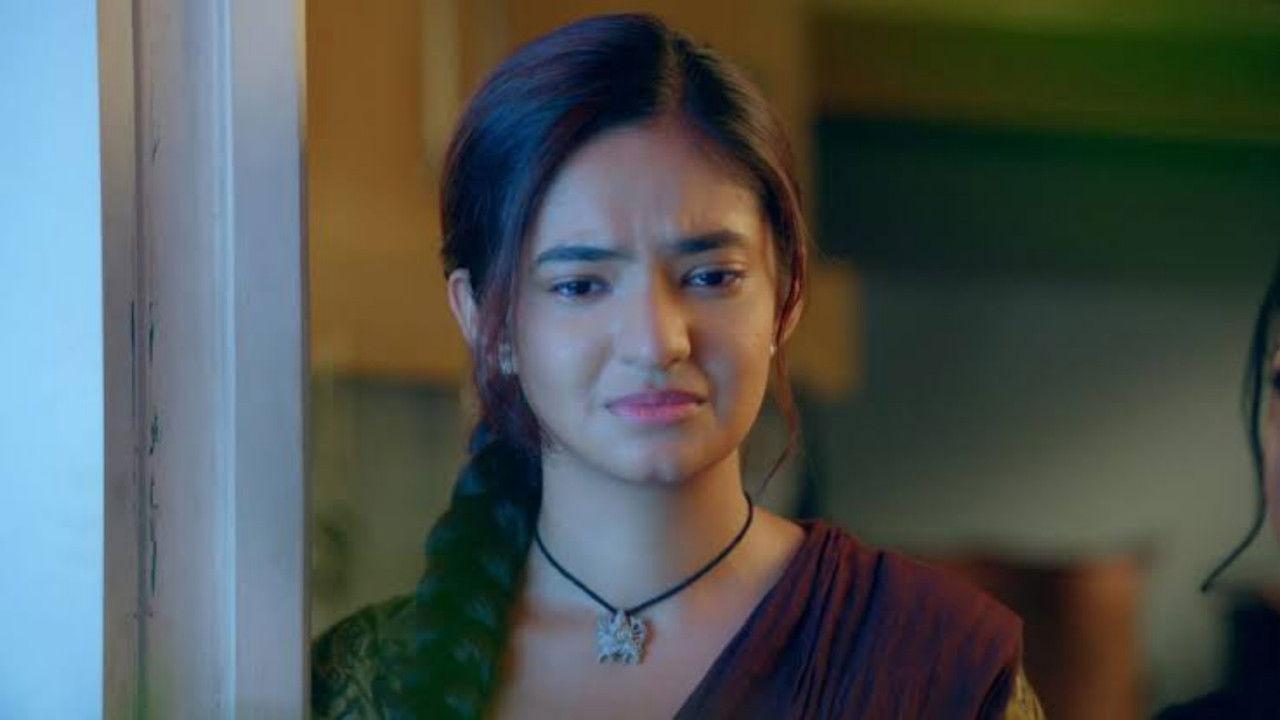 Apna Time Bhi Aayega backdrop