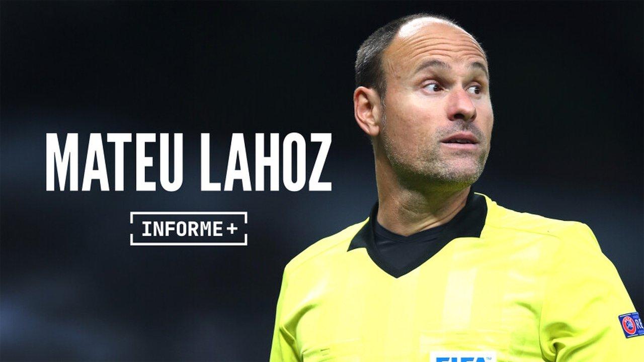 Mateu Lahoz, detrás del árbitro