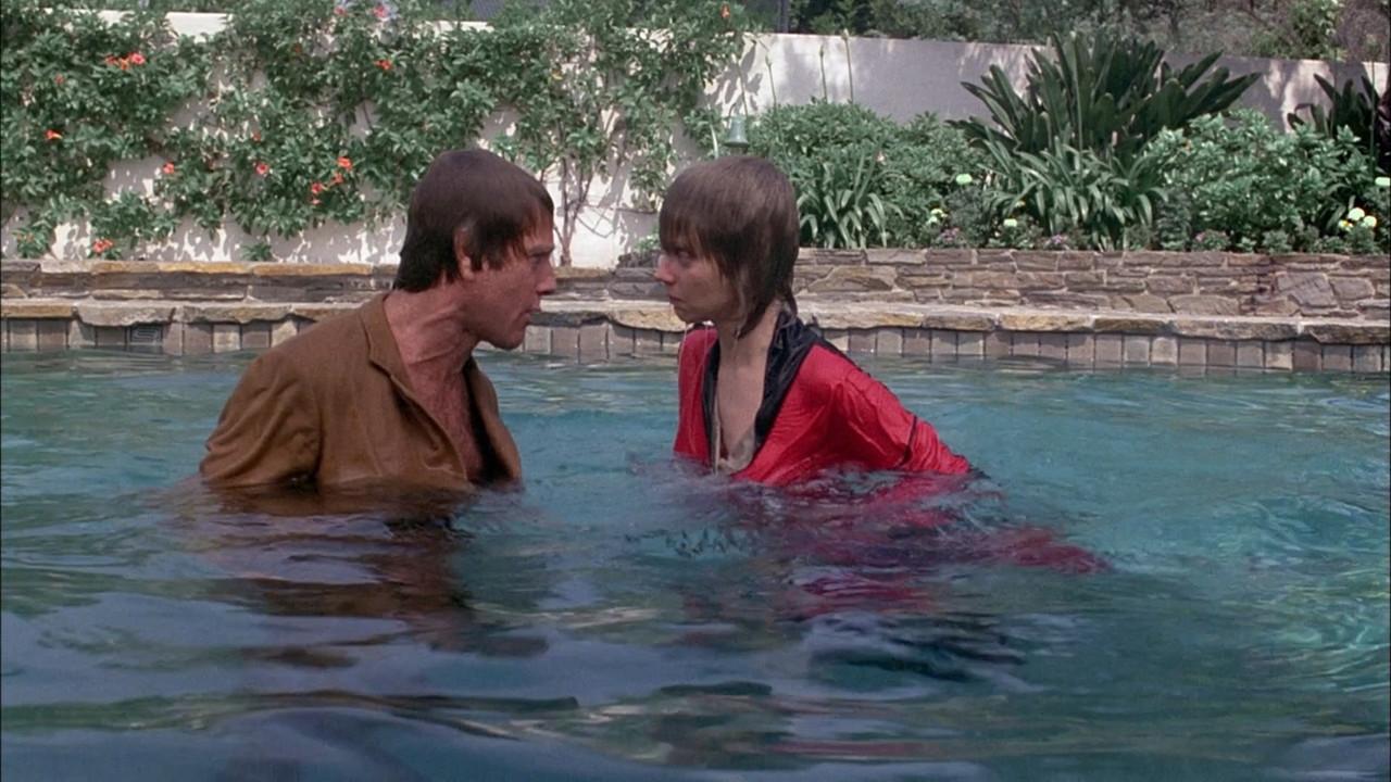 Irreconcilable Differences backdrop