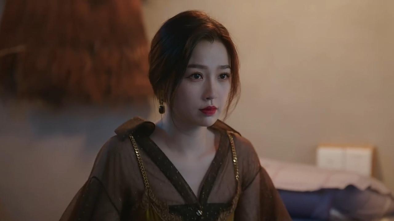 I'm as Beautiful as a Flower, but He's Untrustworthy