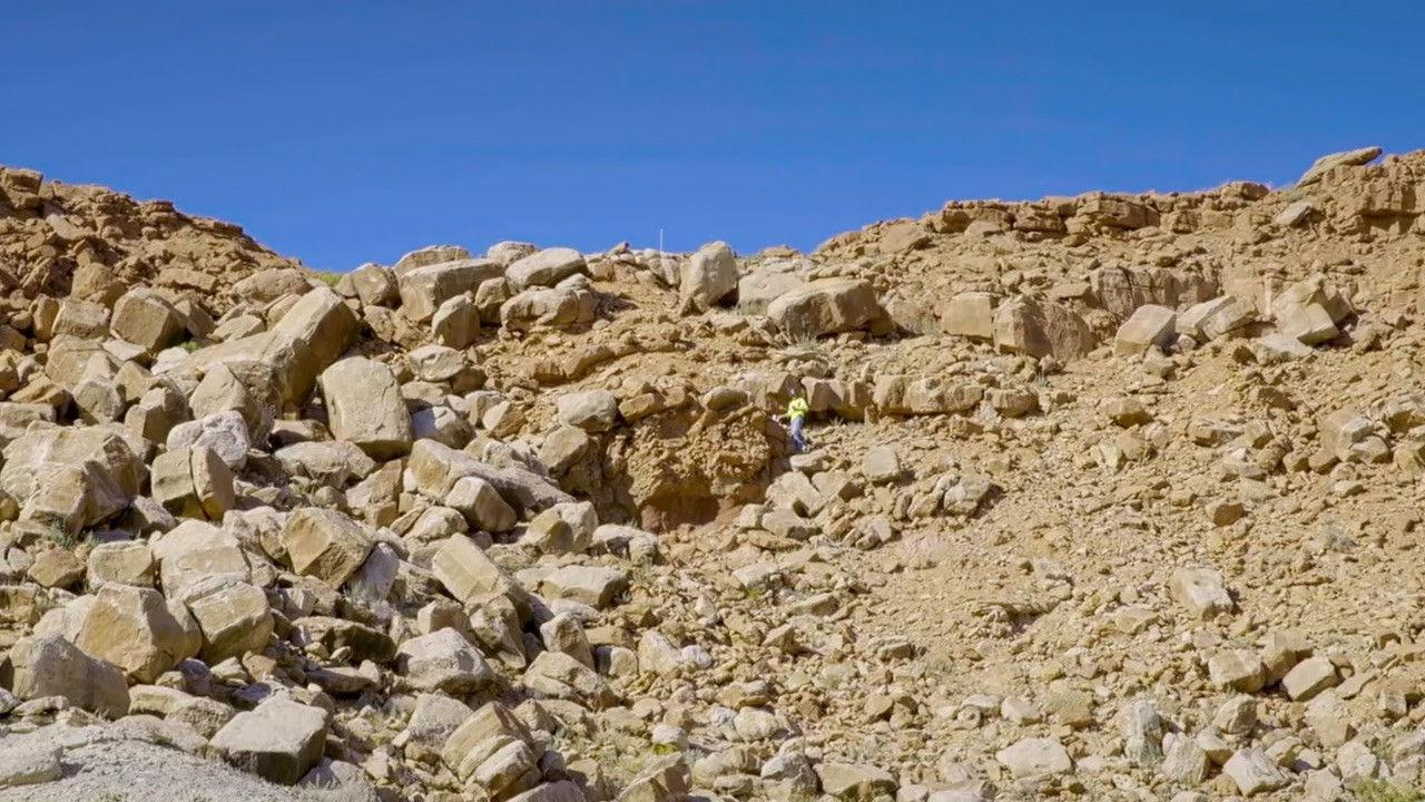 Season 5 Behind the Gates: The Rocky Road Ahead