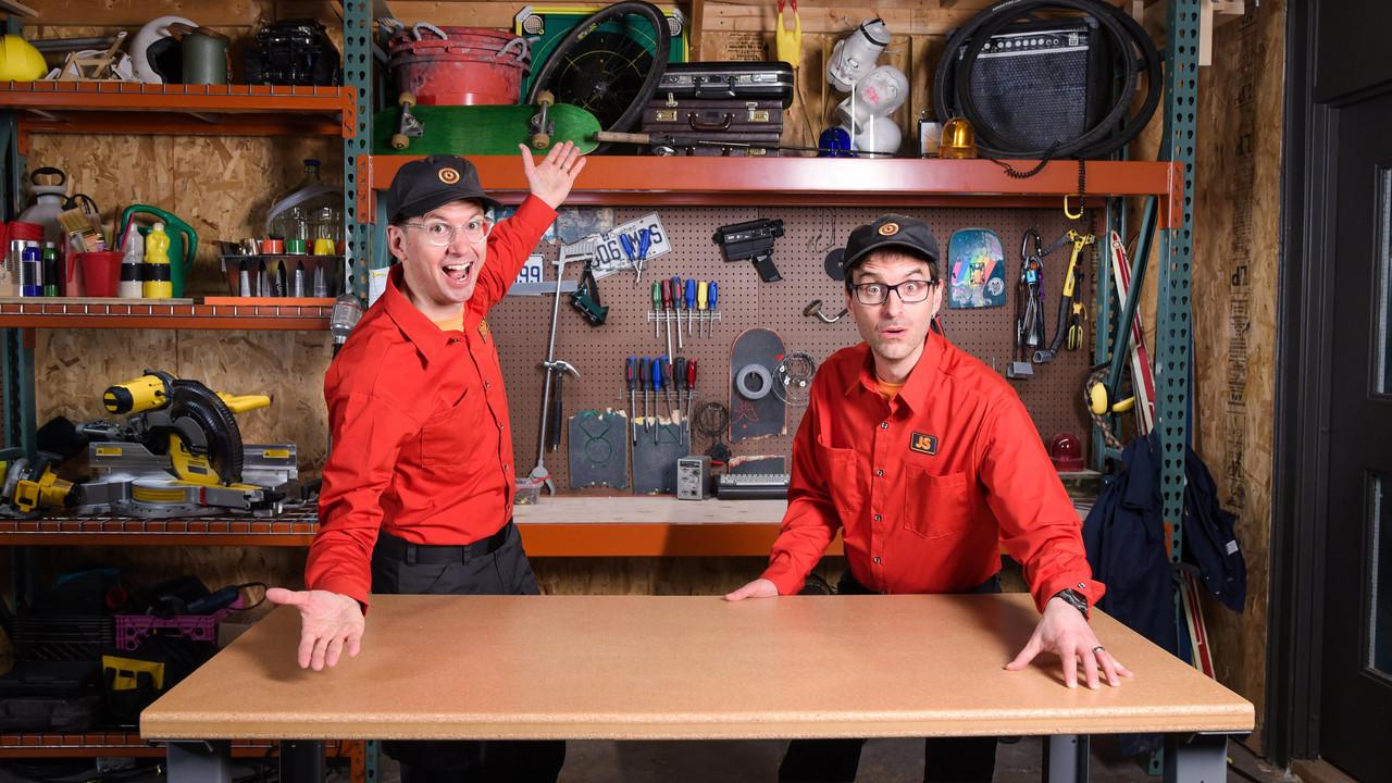 Les joyeux patenteux backdrop