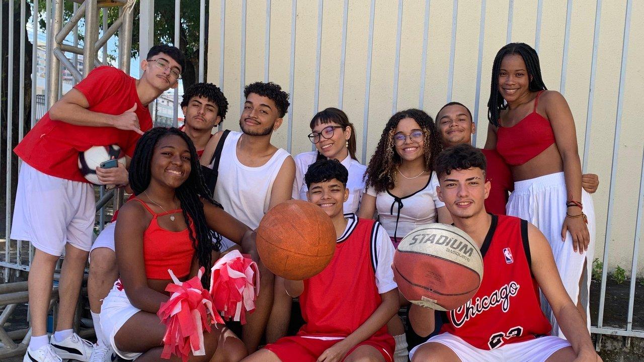 High School Musical: No Conectando Línguas backdrop