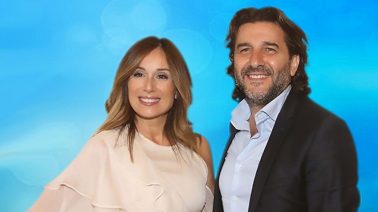 A Family On One Side backdrop