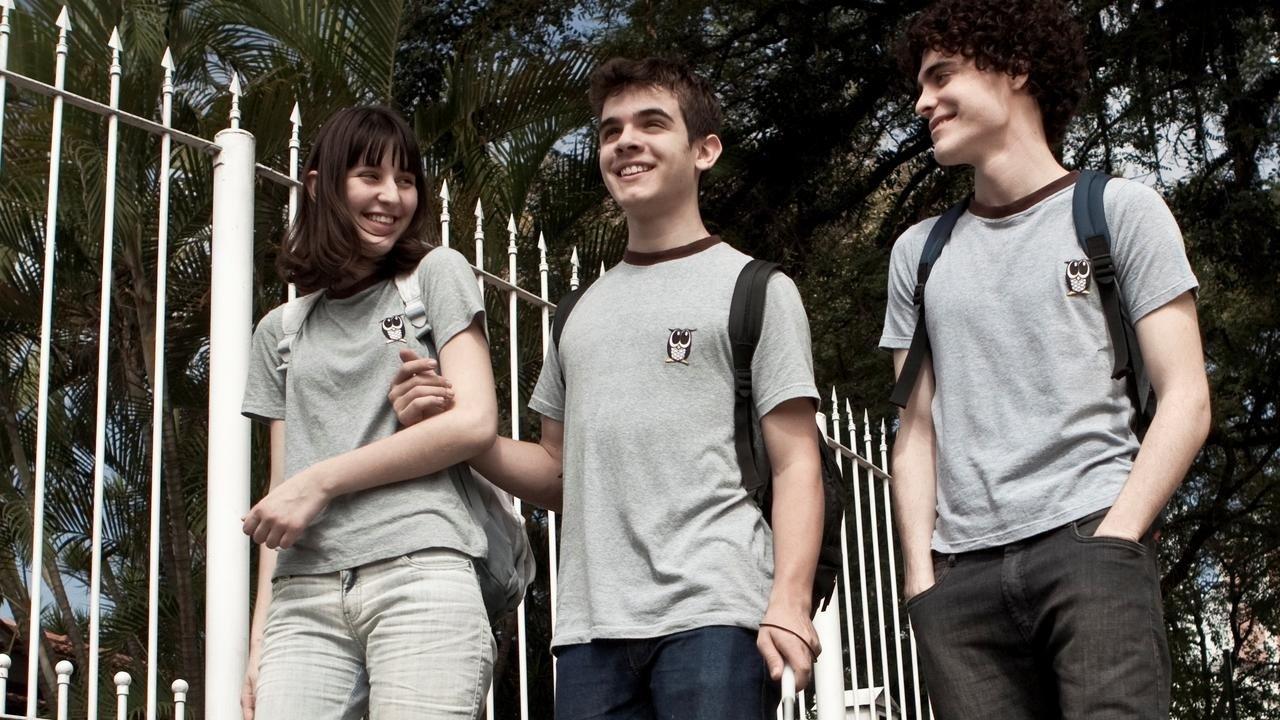 I Don't Want to Go Back Alone backdrop