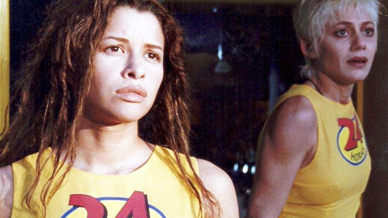 24 horas (Algo está por explotar) backdrop