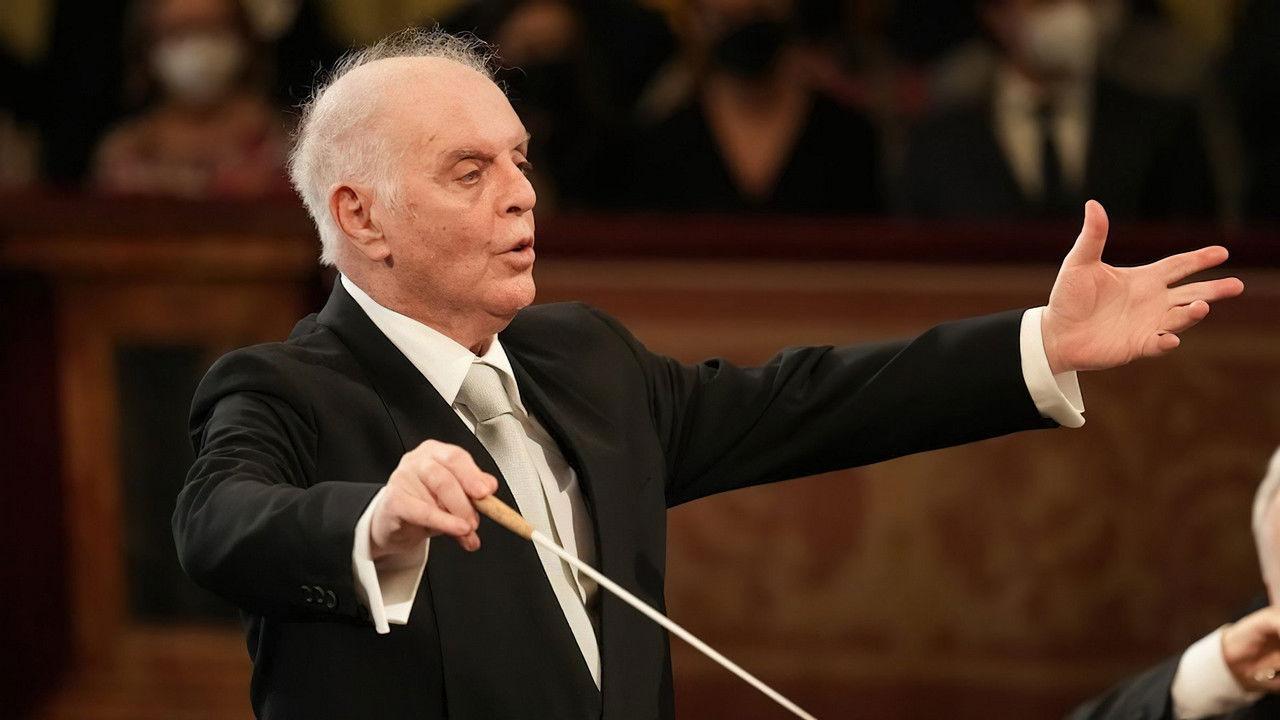 New Year's Concert 2022 from the Teatro La Fenice backdrop