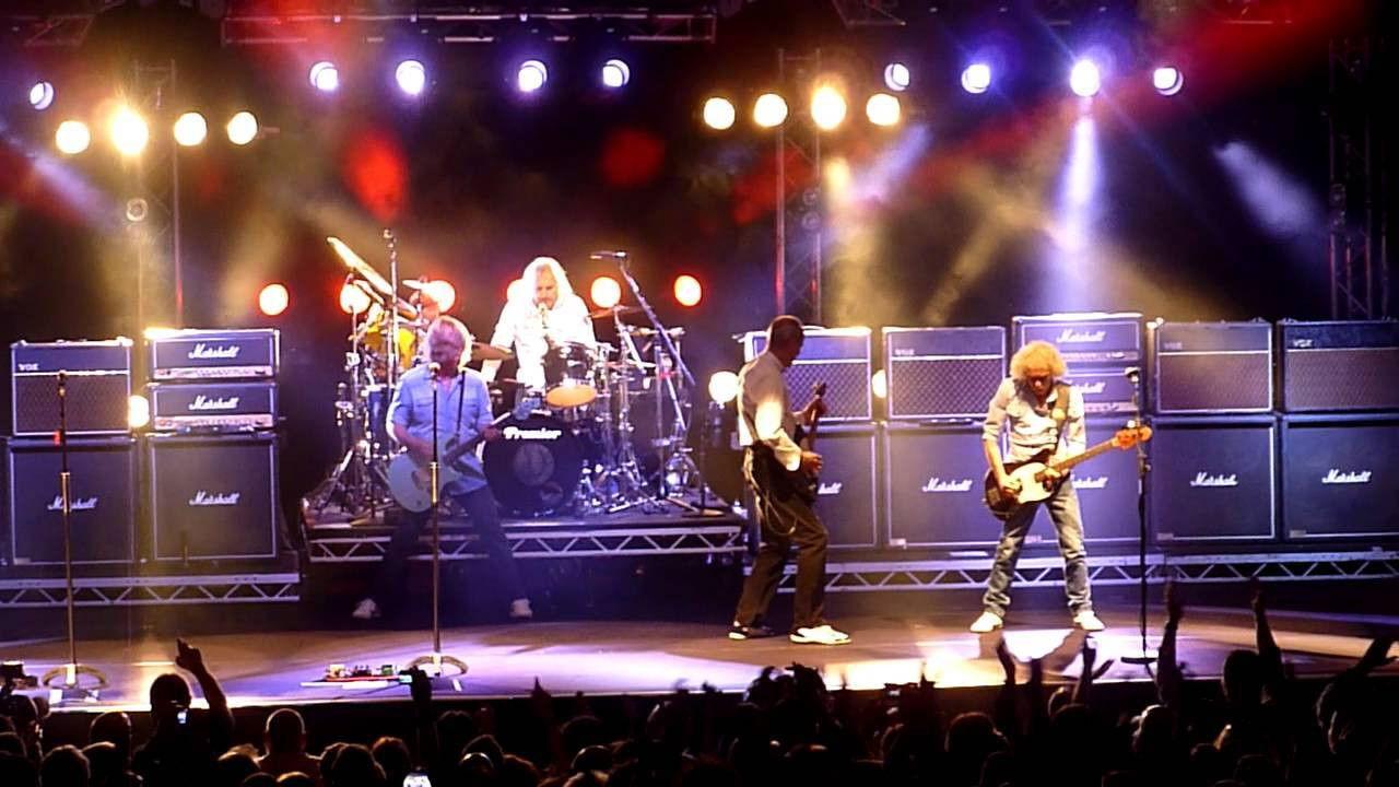 Status Quo: The Frantic Four’s Final Fling - Live At The Dublin 02 Arena backdrop