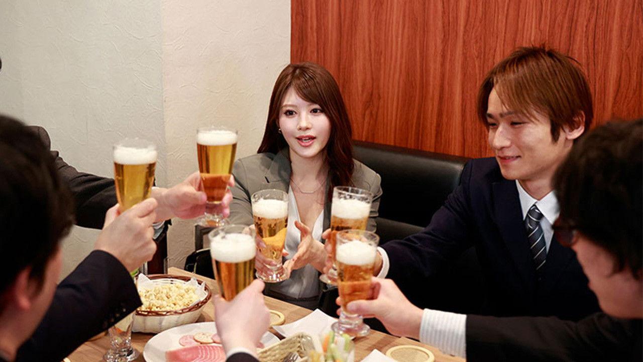 I was drunk at a welcome party for new employees, but the receptionist at the company took me home and squeezed me out until morning backdrop