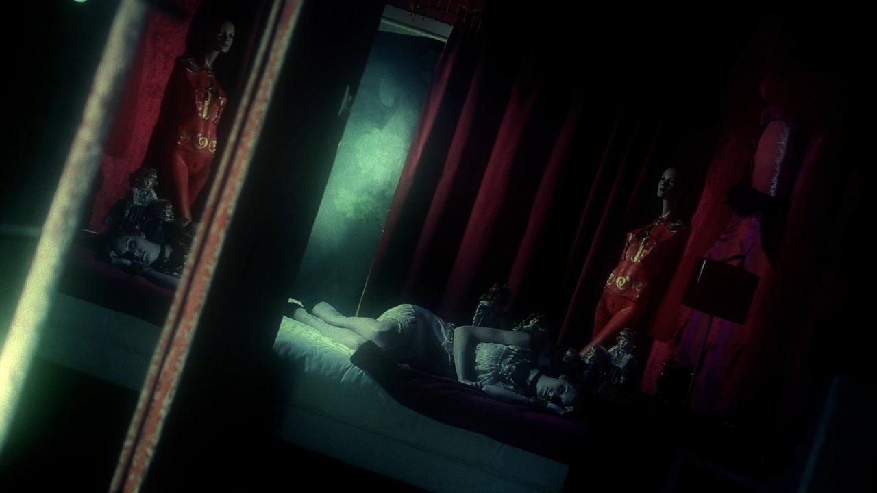 13 Notes in Red backdrop