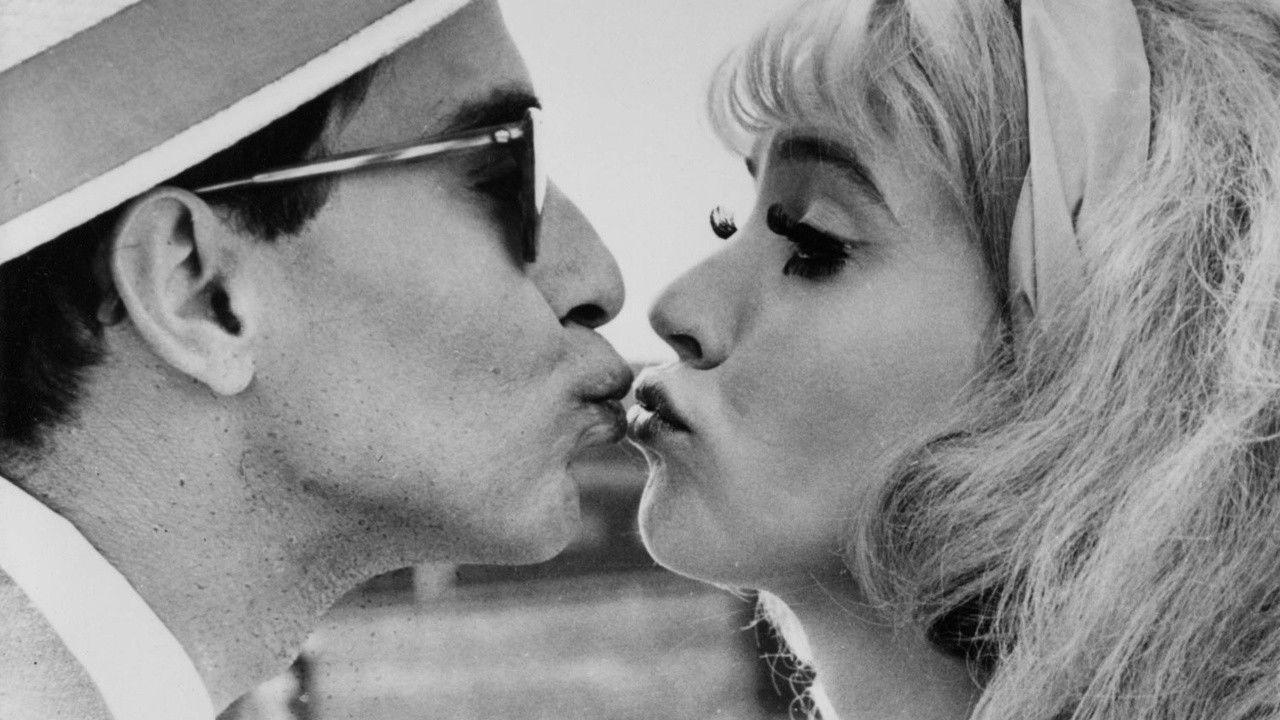 Fiancés on the Bridge backdrop