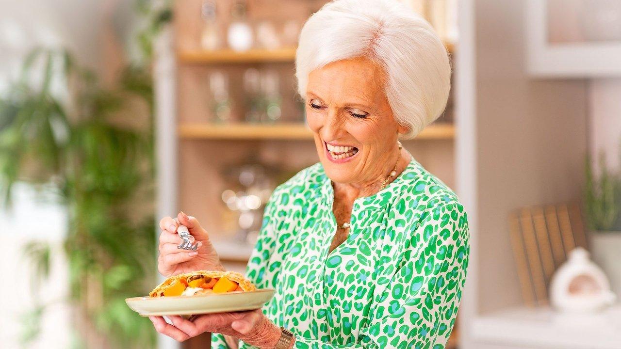 Mary Makes It Easy backdrop