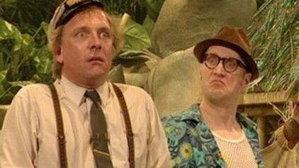 Bottom Live 3: Hooligans' Island