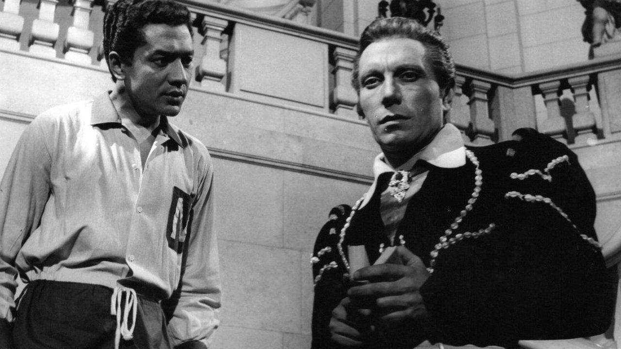 That Forward Center Dies at Dawn backdrop