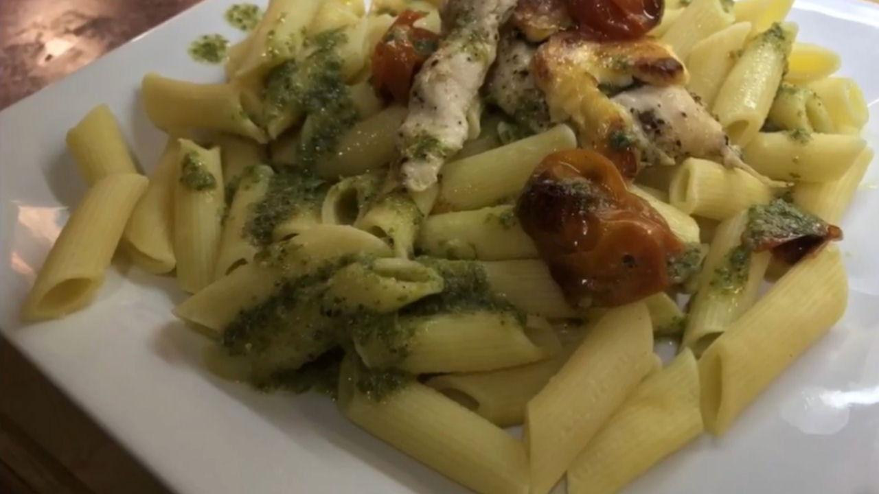 The Curry Cookbook episode 10 Chicken & Hallomi Pesto(-ish)