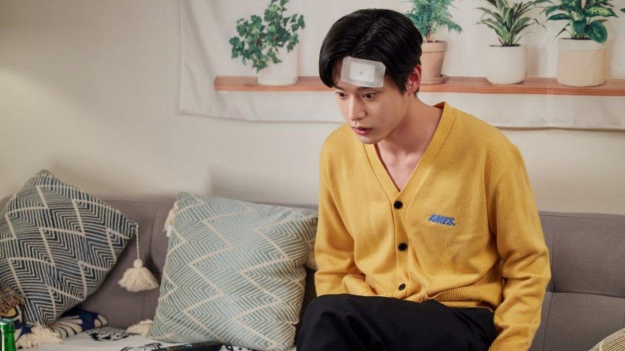 Resemblance of Ogon Bat and the Sea