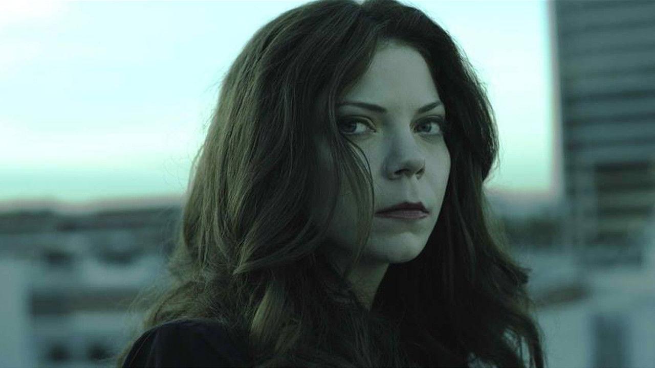 Echoes in an Empty Apartment backdrop