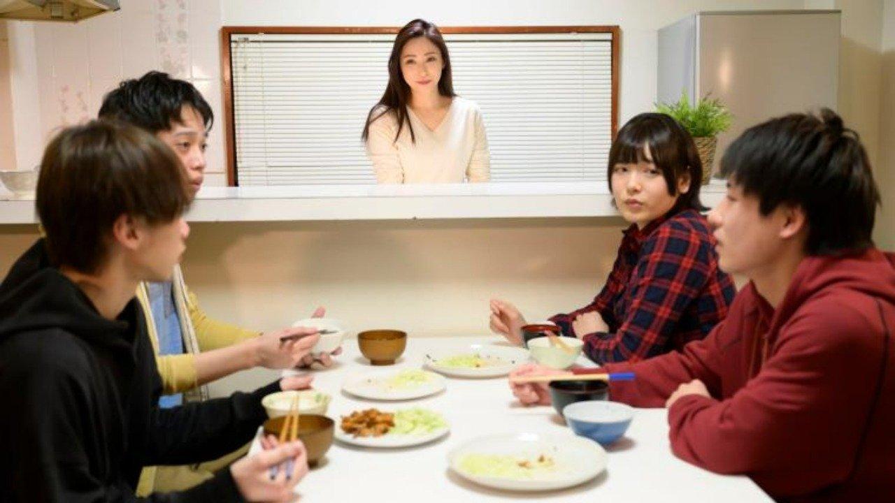 Tomodachi no Okaasan: Koi no Epilogue backdrop