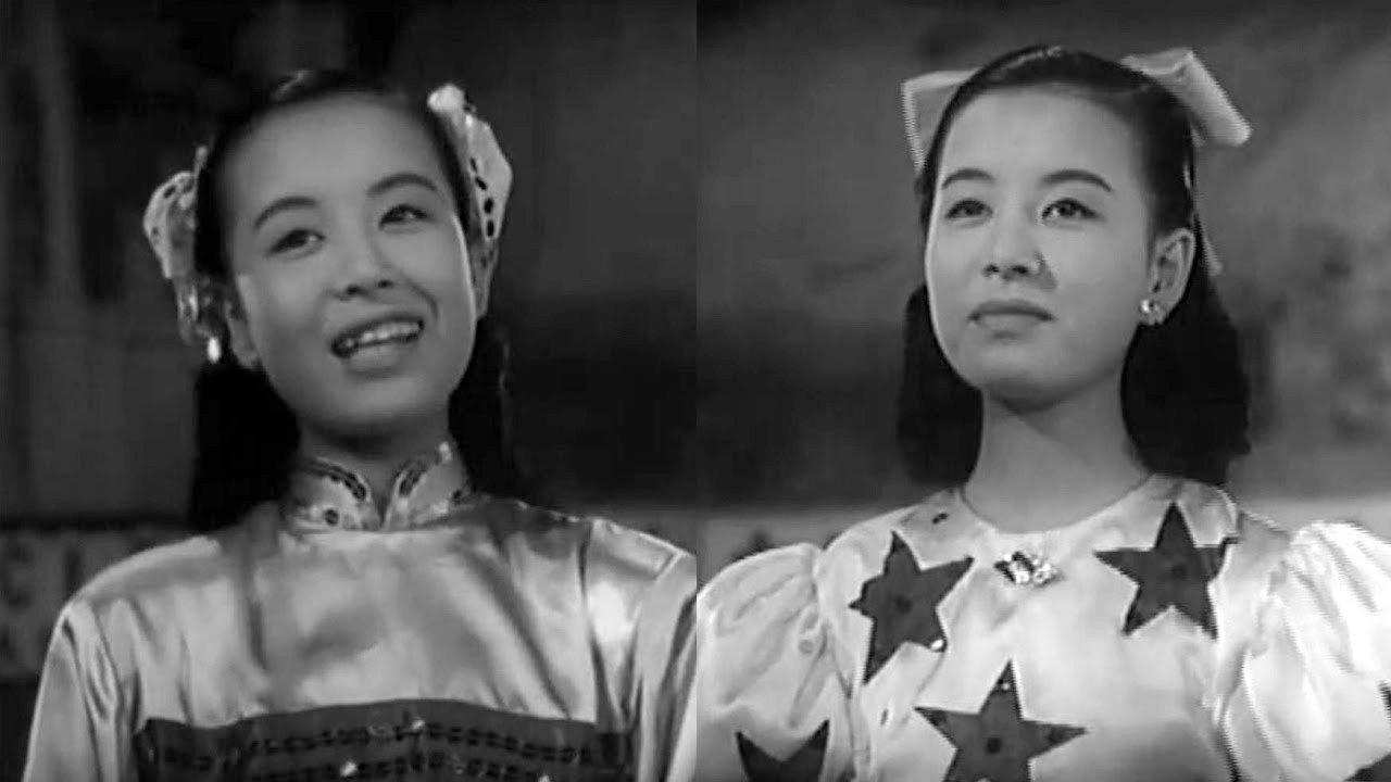 Hibari's Circus: The Sad Little Dove backdrop