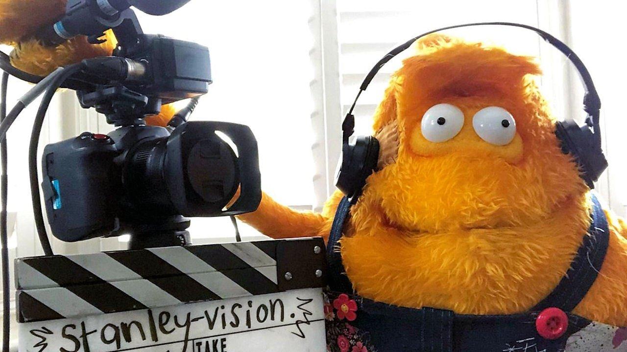 Saturday Mash-Up! Live backdrop