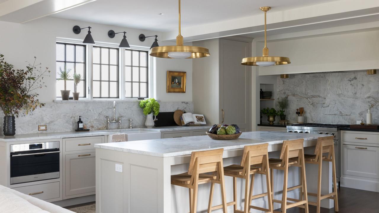 Floral Avenue Mediterranean