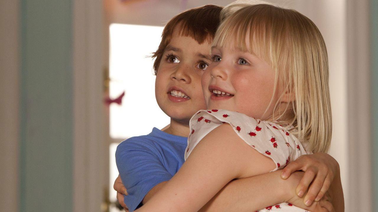 Casper and Emma Collection backdrop