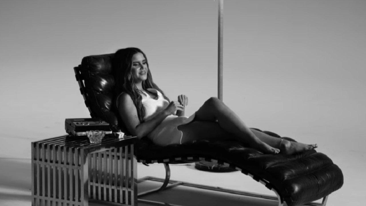 D R E A M S I C L E: The Interview backdrop