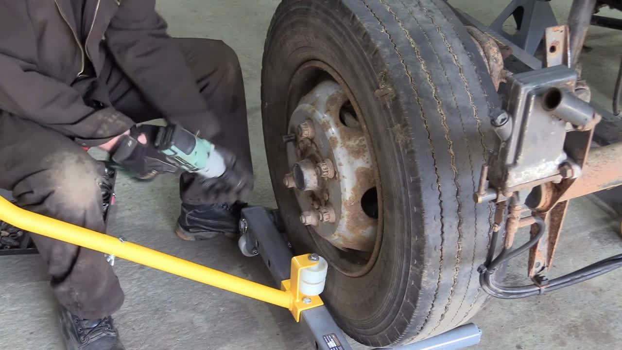 The Escargot - RV/Camper Car Transporter Conversion - Part 4