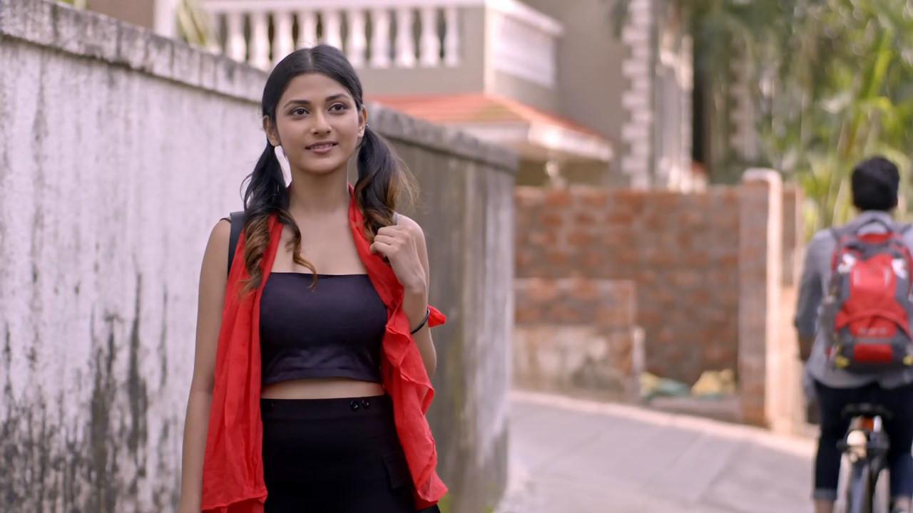 Shaadi Se Pehle Ding Dong backdrop