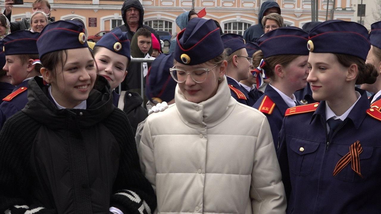 Russland und die Schweiz – Eine Beziehung in Zeiten des Krieges backdrop