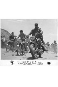 EFPEUM, Estructura Funcional para Encontrarse uno Mismo film afişi