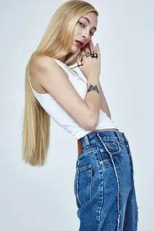 Dit is S10 film afişi