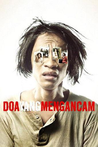 Doa Yang Mengancam film afişi