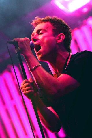 blur at the BBC film afişi