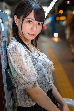 元アイドル在籍デートCLUB『Low-Teens』制服美少女に門限までナメられて甘やかされて犯●れまくる痴女デートプラン 円井萌華 film afişi