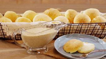 Faye’s Best Biscuits & Gravy