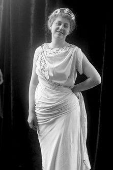 Beautiful Helena film afişi