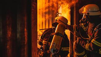 Danger of explosion: gas station burns