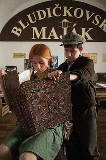 Dům U Zlatého úsvitu film afişi