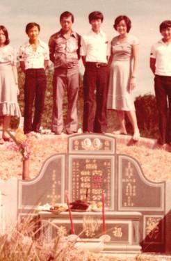 Moving House film afişi