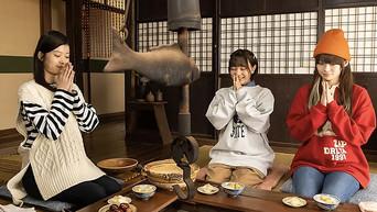 Besties and Chestnut Picking